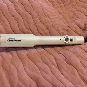 Bio Ionic One pass Flat Iron